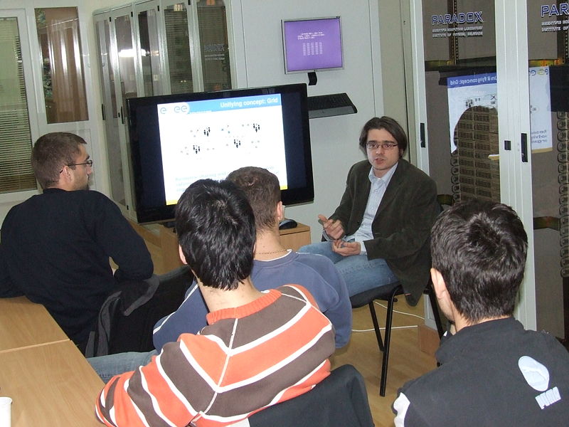 File:Introduction to Cluster and Grid Computing in Mechanical Engineering-Gallery 129.jpg