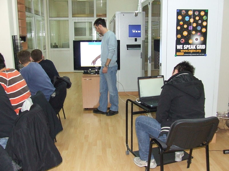 File:Introduction to Cluster and Grid Computing in Mechanical Engineering-Gallery 114.jpg